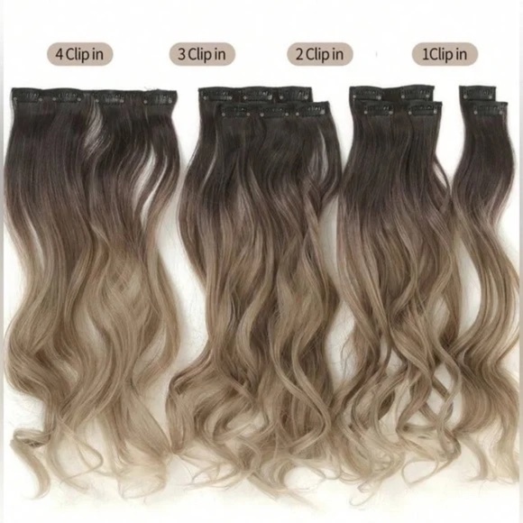 Curly hair Dirty blonde Hair Extensions - Clip ins - Picture 4 of 9